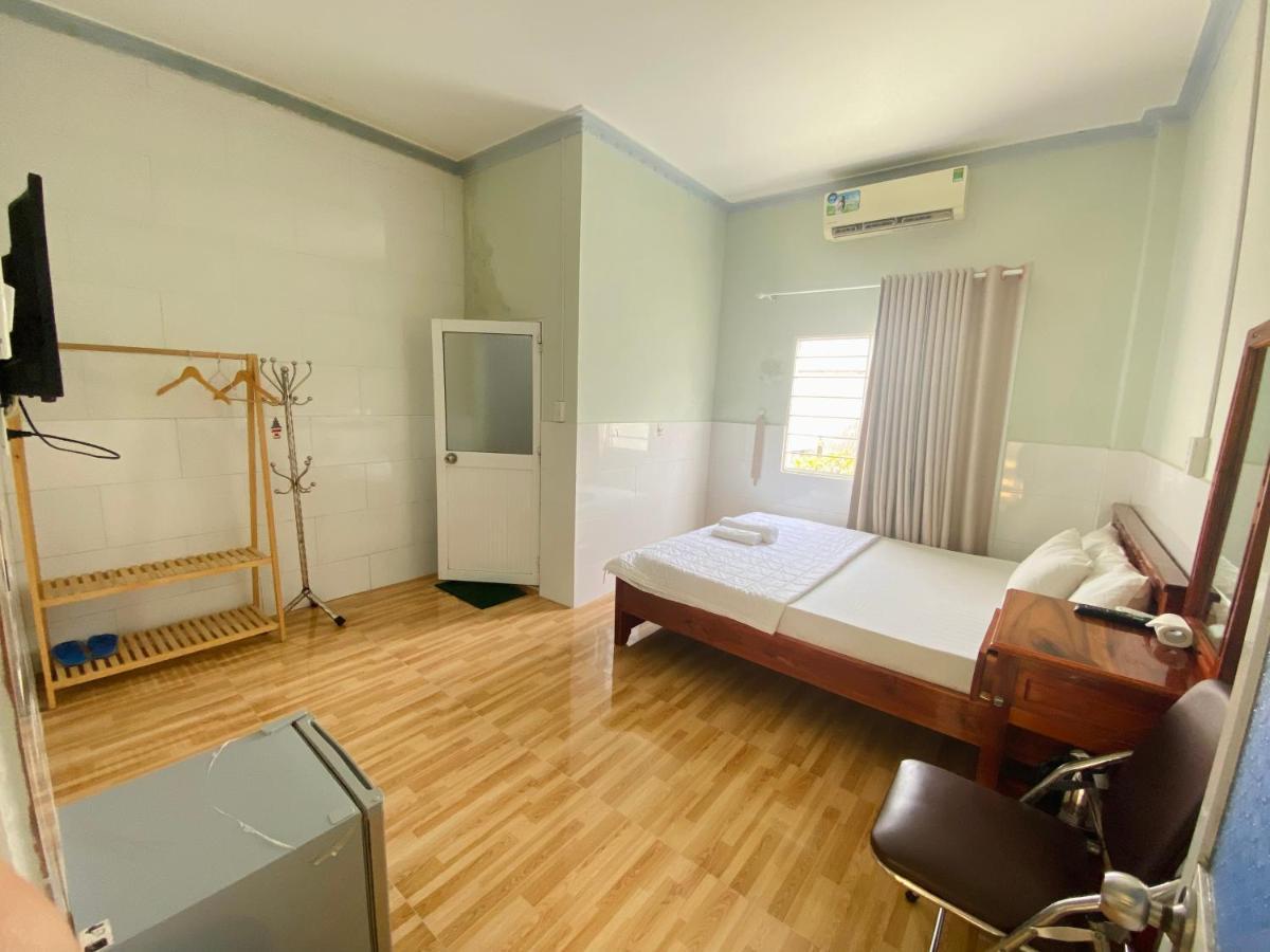 Nha Nghi Y Vy Bed and Breakfast Phu Quoc Buitenkant foto